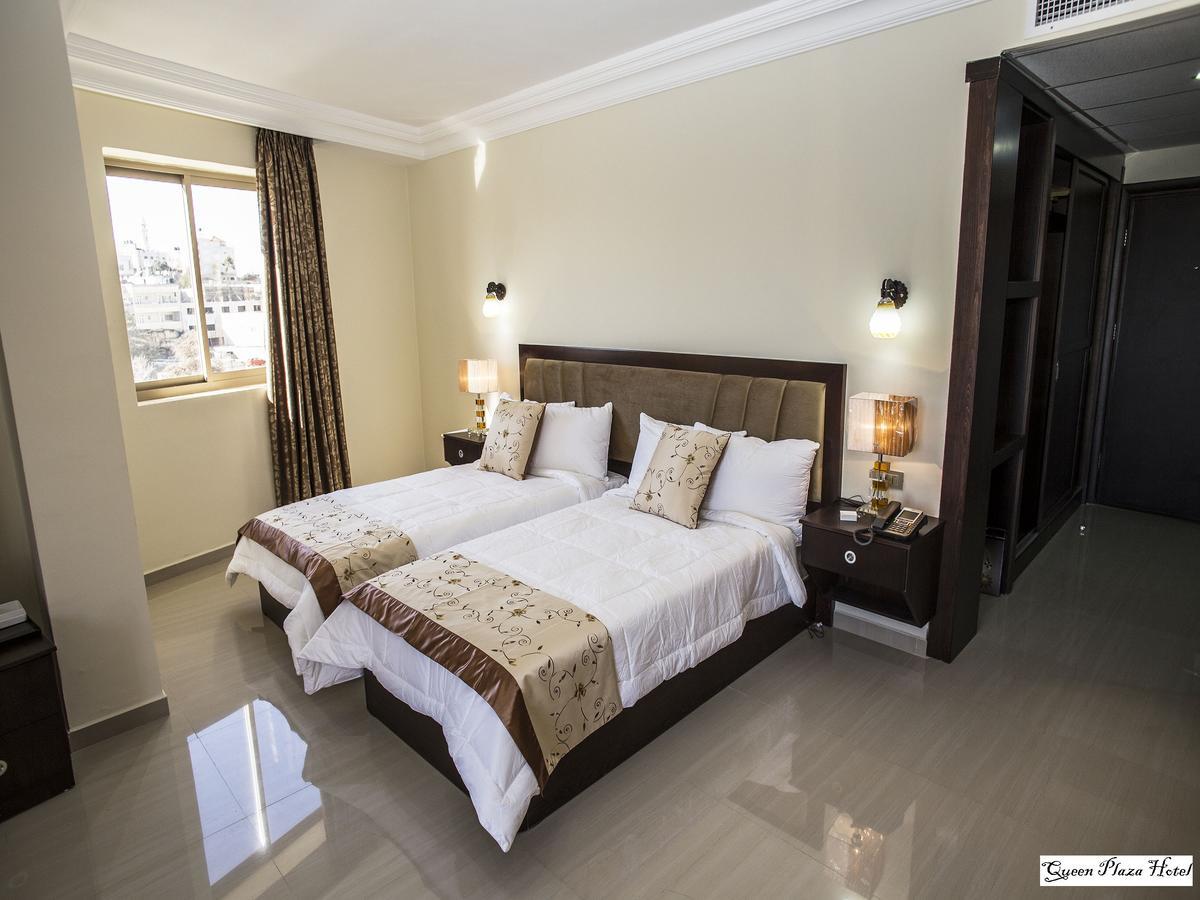 Queen Plaza Hotel Hebron Exterior photo